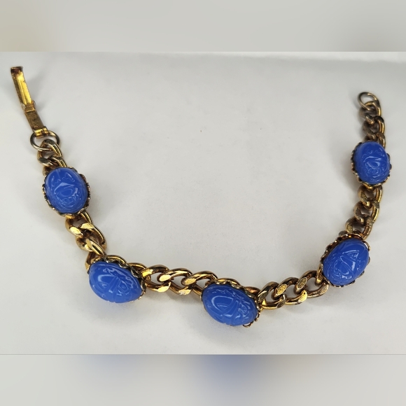 Vintage gold tone scarab bracelet Link Chain Blue Resin Plastic Egyptian 6.5" - Picture 1 of 8